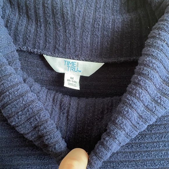 Time and Tru Cowneck Sweater - Picture 2 of 3